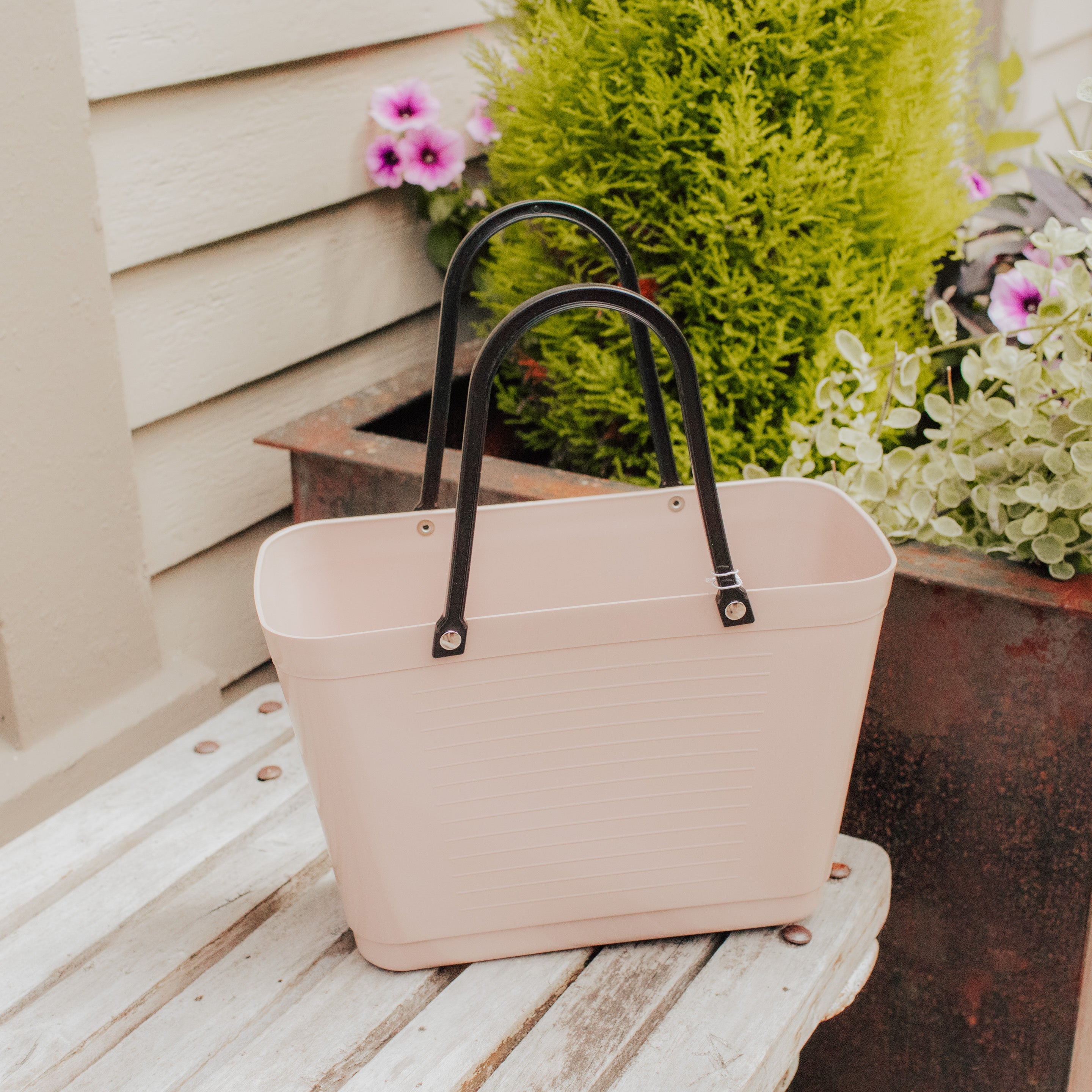 Hinza Small Tote, several colors