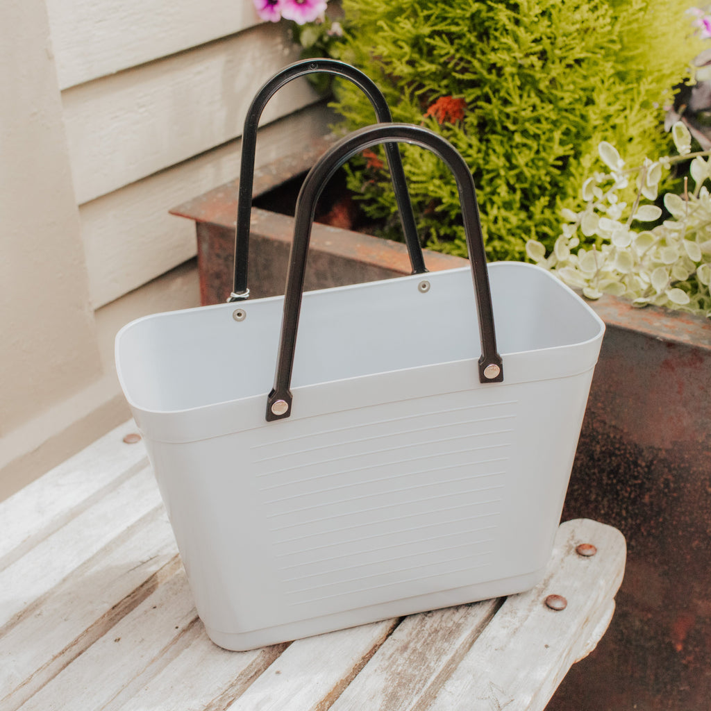 Hinza Small Tote, several colors