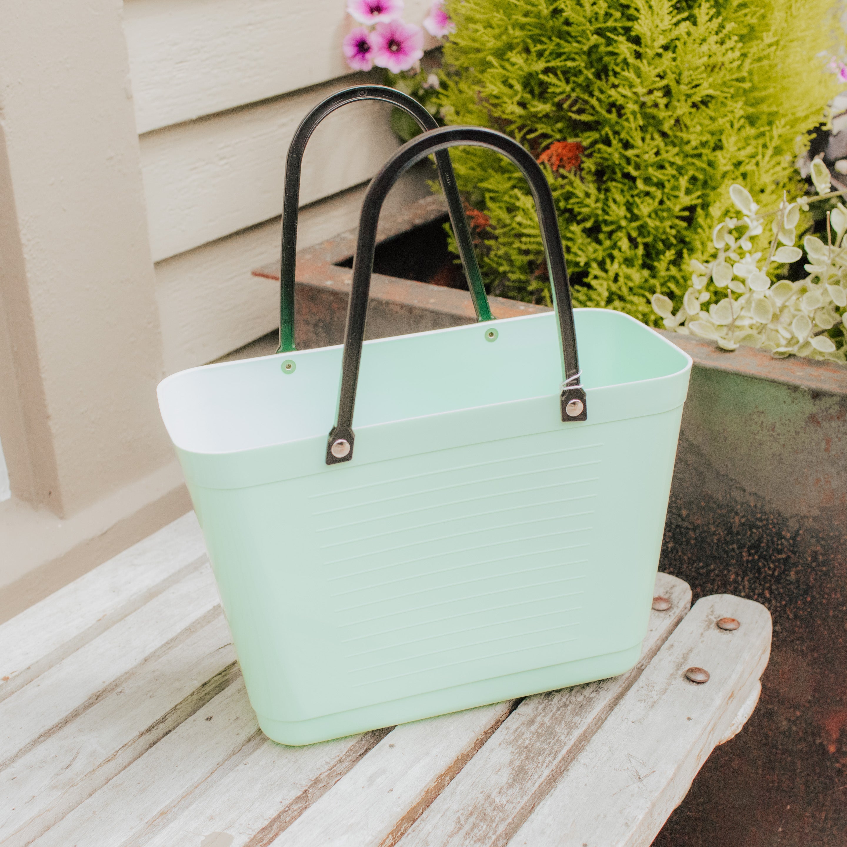 Hinza Small Tote, several colors