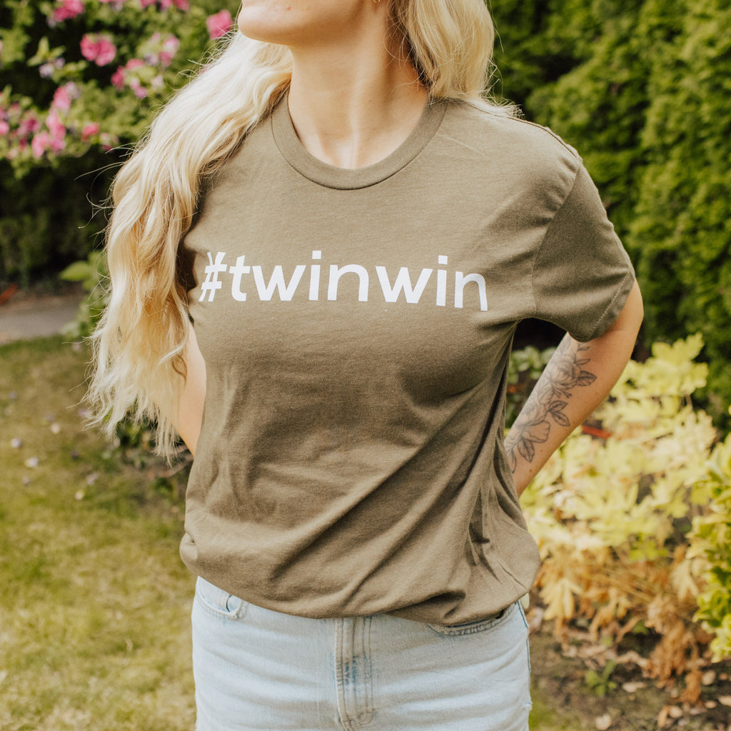 #twinwin T-Shirt
